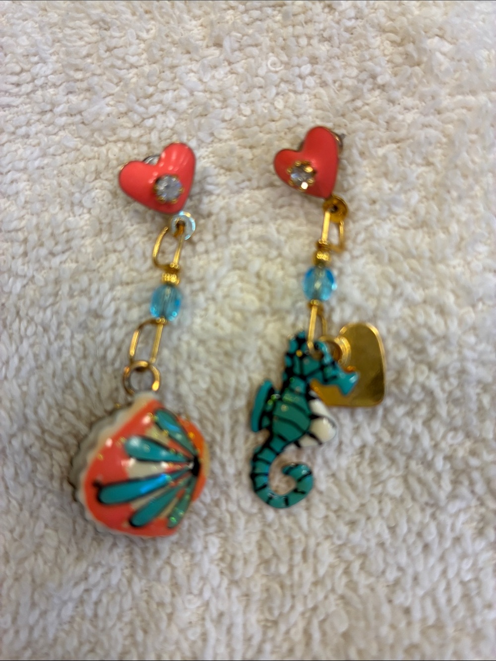 Seahorse & Shell Dangle Earrings — Coral, Turquoise & Gold” Lunch at the Ritz”.